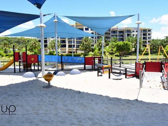 Alex Heads Nelson Park Catch Up 