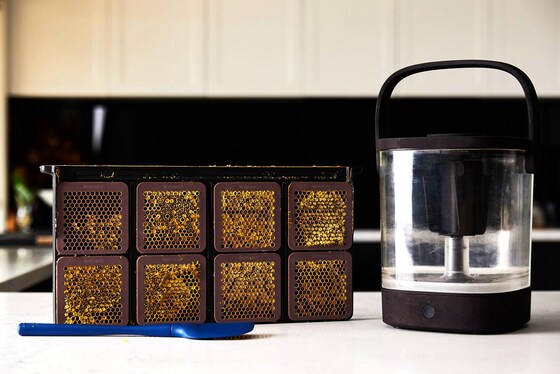 YVBG March Meeting  - Simon Mildren introduces the HiveKeepers Micro Honey Harvester