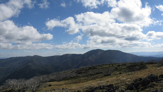 (EXPRESSIONS OF INTEREST) Bogong High Plains Walking - accommodation at Falls Creek 