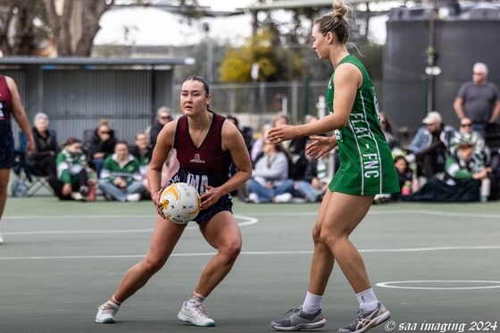 Vixens curtain-raiser - Sandhurst v Kangaroo Flat