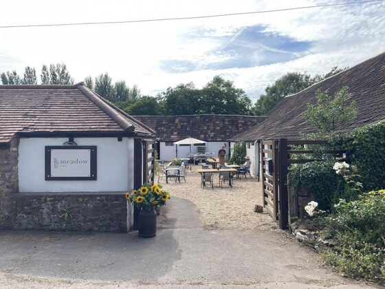 Brisk ride to Meadow Cafe in Bishops Lydeard 