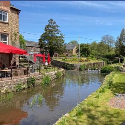 'Grist to the Mill'  The Grist Mill Cafe, Coldharbour Mill, Uffculme...Audrey's 1st offical ride!
