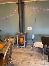Morning ride ending at Avery's new indoor cafe. Come and sample the coffee and cakes after a short relaxed ride.