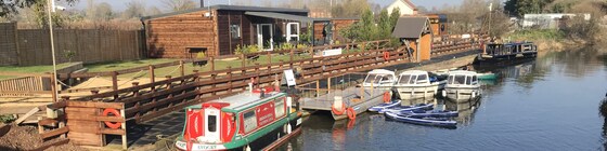 Cafe at Somerset Boat Centre, Maunsell Lock 