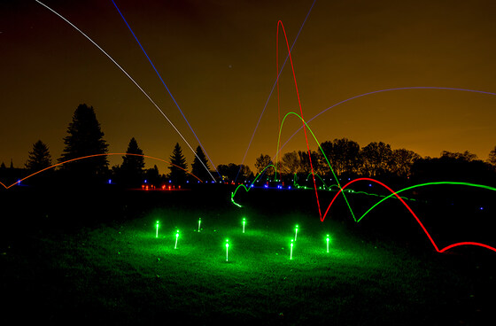 Glow Golf Party