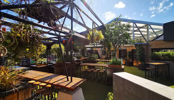 Social: Friday Night Drinks @ the Corner Hotel