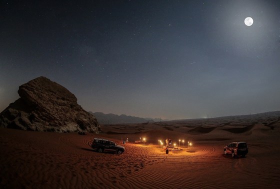 Family Trip : Overnight Camping, Star-gazing and Dunes at Dawn in Mleiha