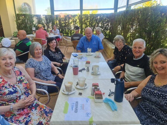 Kingsley 6026 Circle - Kommuniti Café Social