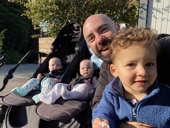 HOW TO RAISE EMOTIONALLY HEALTHY CHILDREN (And avoid passing on your emotional baggage!)