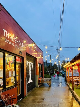 June OBC B-Social meeting at Threshold Brewing and Blending