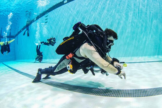 Scuba Pool Splash @Kinsmen (Edmonton)
